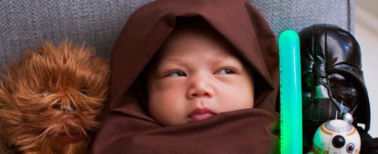 Privacy, Francia avverte genitori: non postate foto di figli. In futuro potrebbero denunciarvi