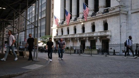 Segnali di ripresa dagli indici Pmi, Borse europee in buon slancio. Nasdaq a nuove vette