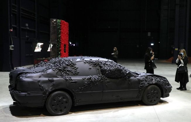 All'Hangar Bicocca in mostra il mondo dell'artista cinese Chen Zhen