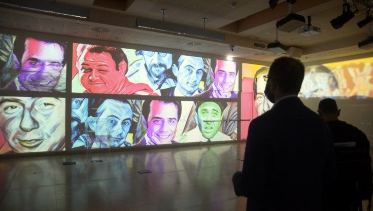 'Piano B', a Milano la mostra che racconta Berlusconi prima della discesa in campo