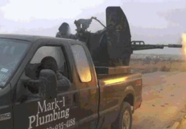 Il suo pick up finisce a jihadisti dell'Is: idraulico Usa fa causa al concessionario