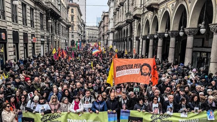 “I colletti bianchi non facciano affari con le mafie”, 50mila persone al corteo di Libera