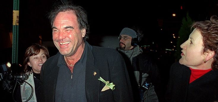 Oliver Stone &egrave; a Mosca, incontra Snowden e pensa a un film su Putin