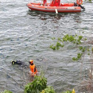 Anguillara, recuperato cadavere nel lago: è un elettricista di origini romene