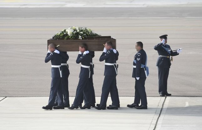 Strage Sousse, il rientro delle salme in Gran Bretagna