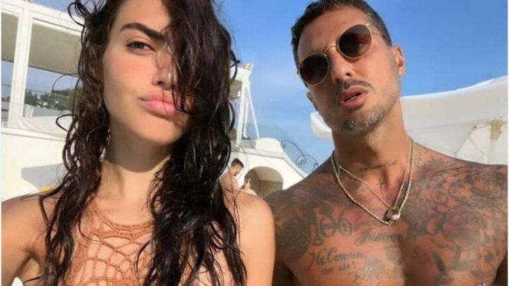 Fabrizio Corona di nuovo papà: la compagna Sara Barbieri è incinta