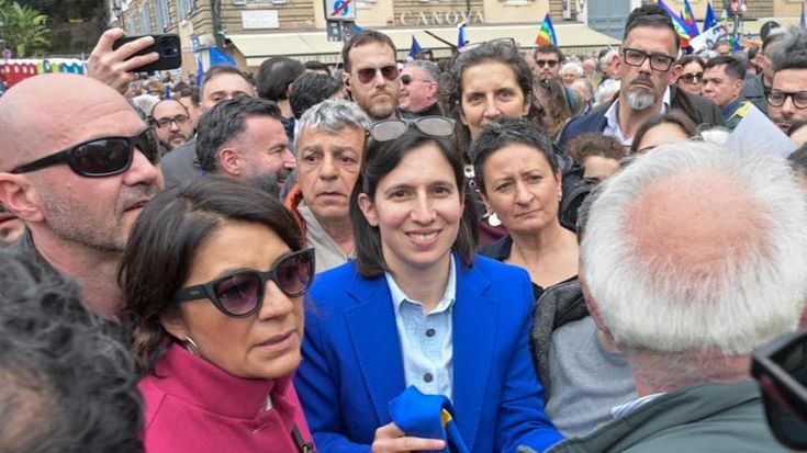Risoluzione unitaria del Pd, passa la linea Schlein: “Radicale revisione di RearmEu”