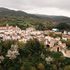 Nel borgo che resiste a spopolamento e crisi climatica
