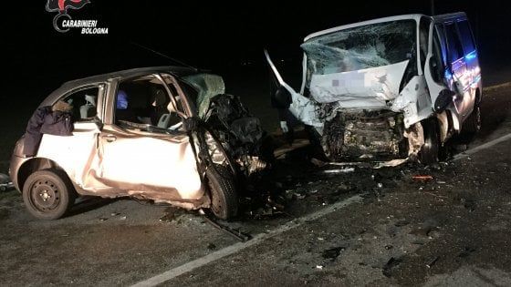 Bologna, incidente mortale nella notte a S.Giovanni