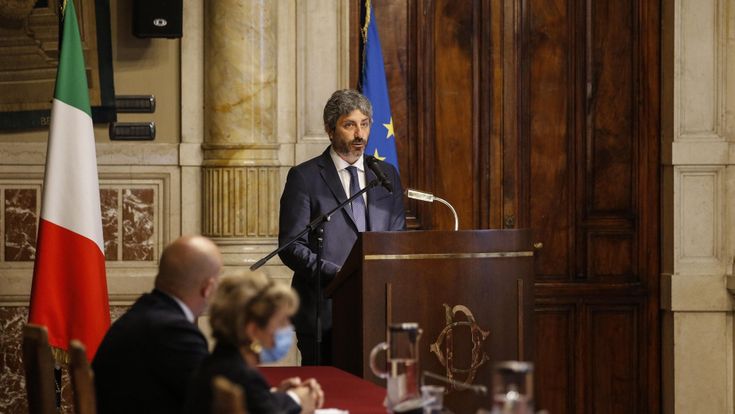 Roberto Fico: “Sì alla revoca per Autostrade. Chi ha una concessione se sbaglia deve pagare”