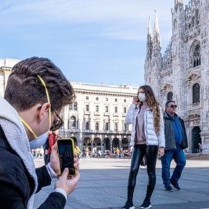 Coronavirus: Bar vuoti, turisti in fuga la corazzata, Milano paga il conto più caro