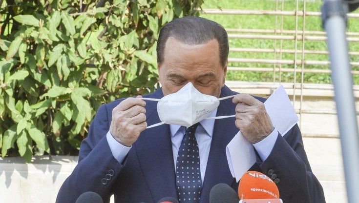 Emendamento salva Mediaset, via libera M5S: "Legge Gasparri non più al passo dei tempi". Fi: "Bene, ma no a fantasia di accordi politici"