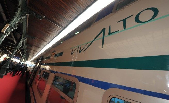 Un nuovo treno per i pendolari<br />"Ma basta tagliare sui trasporti"