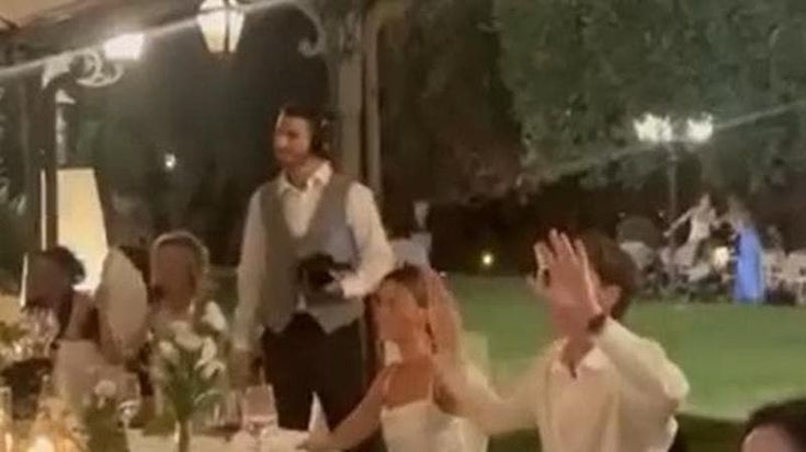 Il gol di Soulé irrompe al matrimonio: il boato dell’Olimpico fa impazzire gli invitati (e lo sposo)