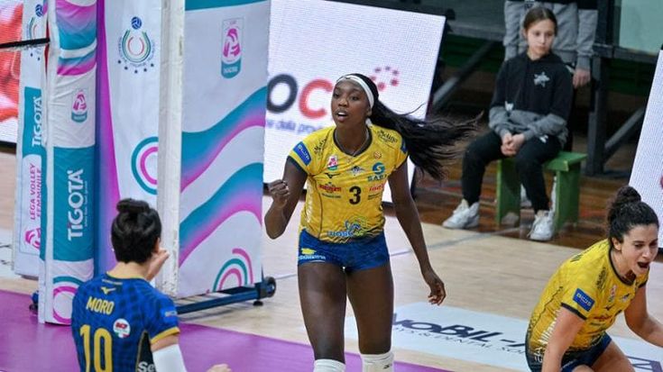 Adhu Moulal denunciò gli insulti razzisti dei tifosi: rescisso il contratto con il Monviso volley