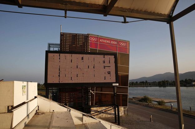 Atene, a dieci anni dalle Olimpiadi il degrado degli stadi