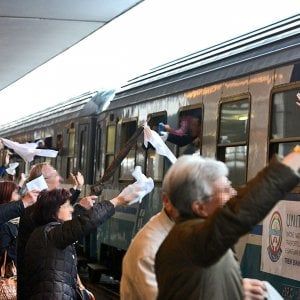 "Ventiquattro ore ore di treno per arrivare a Lourdes", il Pd emiliano: inaccettabile