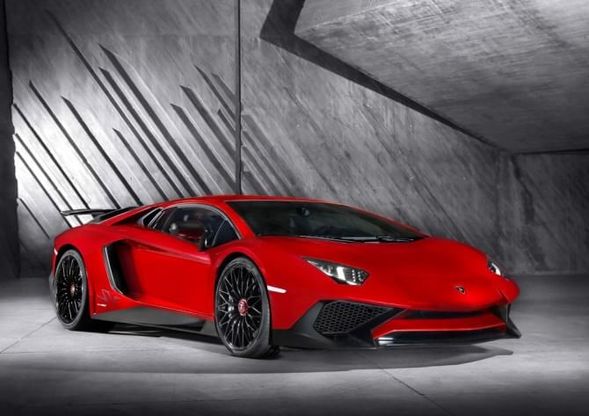 Lamborghini Aventador LP750-4 SV