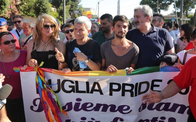 Gay Pride, Vendola: "L'Italia &egrave; ancora indietro"<br />&nbsp;