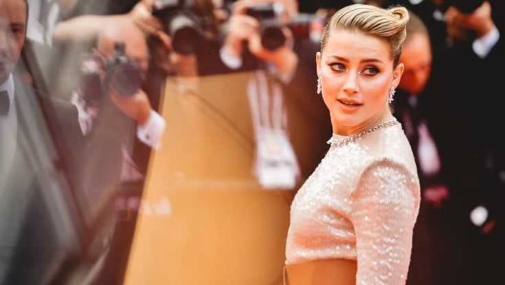 Amber Heard annuncia a sorpresa la nascita della figlia
