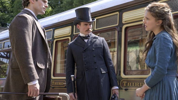 Giù le mani da Sherlock Holmes: gli eredi di Conan Doyle fanno causa a Netflix