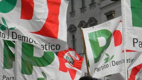 Congresso Pd, primi voti nei circoli siciliani: Renzi avanti seguito da Orlando, male Emiliano
