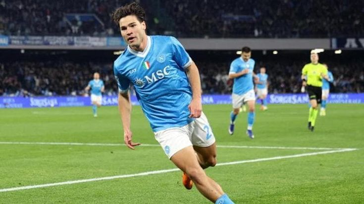 Napoli, c’è chi vede tutto nero: per fortuna c’è Vergara