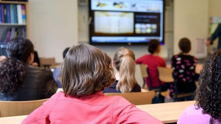Stop al corso sull’affettività famiglie contro la preside