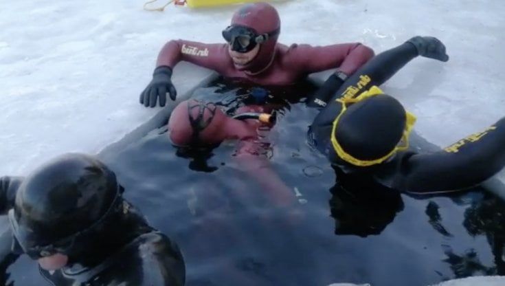 Extreme Ice da record: 2 km in apnea sotto una coltre di ghiaccio