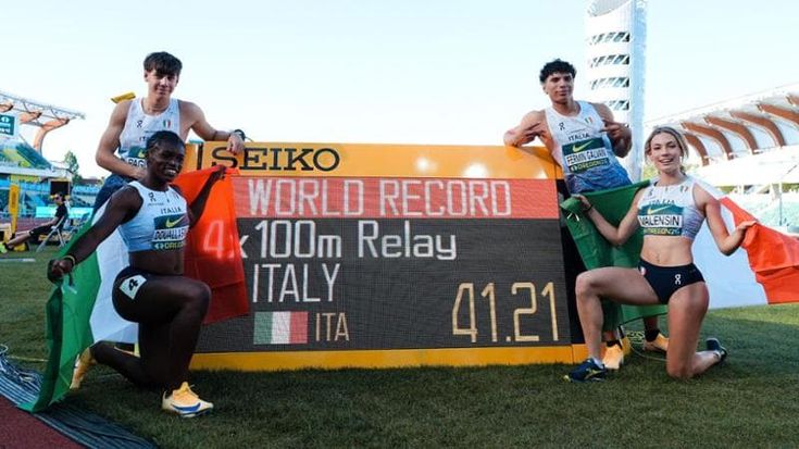 Atletica, notte d’oro per l’Italia ai Mondiali U20: Inzoli trionfa nel lungo, Doulla guida la 4x100