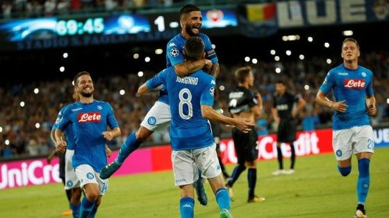 Napoli-Nizza 2-0, gli azzurri ipotecano l'accesso ai gironi