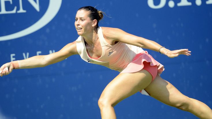 Toti: "Basta ballare sui colori delle Regioni" / Pennetta: "Ecco perché a Roma le tenniste vengono pagate meno"