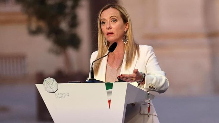 Meloni, lo spettro dello spread e l’arma del voto anticipato “Con noi mai un governo tecnico”