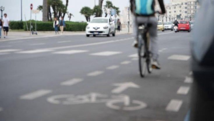 Bari a misura di bicicletta, è il primo capoluogo del Sud 'bike friendly'. E nel 2022 in 1.500 vanno al lavoro in bici con il rimborso del Comune