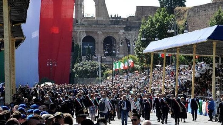 Parata del 2 giugno: il programma, le strade chiuse e le deviazioni dei bus