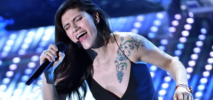 "On", Elisa riscopre l'inglese: tredici canzoni e una gran voglia di pop