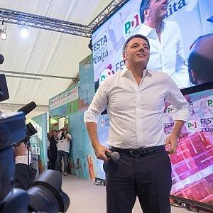 Pd, Renzi: "Sono stato colpito dal fuoco amico due volte. Ora basta divisioni"