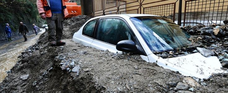 Maltempo, nuova allerta. Delrio: "Deroga a patto stabilit&agrave; per comuni colpiti. In Cdm stato d'emergenza"