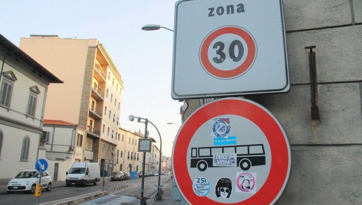 Firenze, in città a 30 all'ora: ecco le nuove zone a velocità ridotta