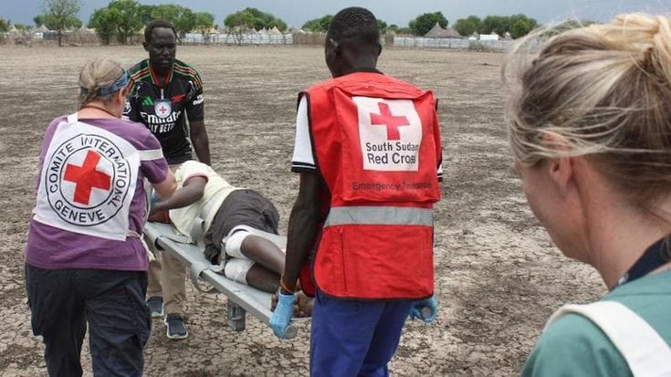 Croce Rossa in zone di guerra: il 68% delle aggressioni durante i trasporti in ambulanza