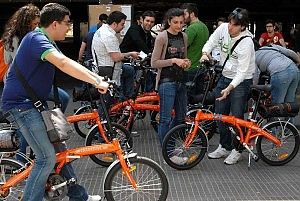 <span style=""><span class="occhielloLista"><span class="titoloListaLight">Pieghevoli o elettriche, &egrave; bici mania</span></span></span><span style=""><br /> </span>