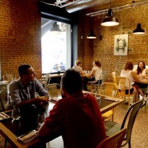 La Pace riposi in pace, adesso in via Galliari si cucina messicano