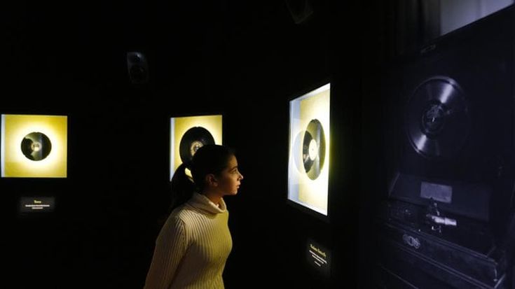 Inediti e nuovi media: Giacomo Puccini star della sua epoca nella mostra al Museo Teatrale della Scala