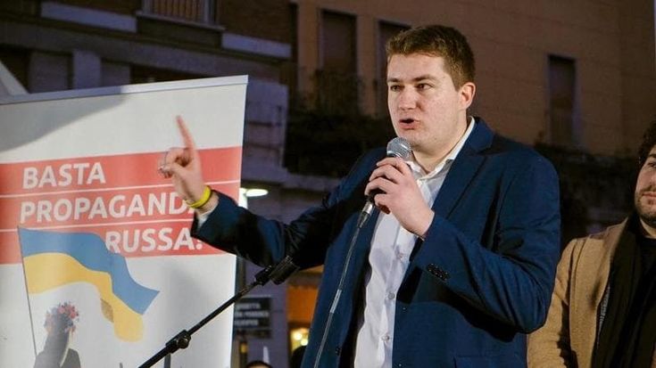 Radicali Italiani, Hallissey è il nuovo segretario: 20 anni, il più giovane di un partito in Italia