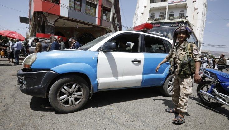 Yemen: i ribelli chiedono un'indagine indipendente sulle morti civili in un attacco a una base militare