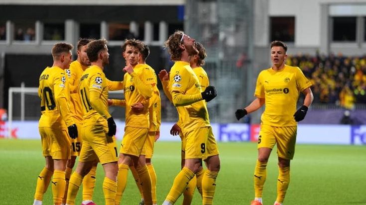 Un altro Bodø di giocare a calcio