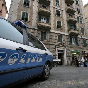 Milano, finto carabiniere abusava di giovani: arrestato. I figli: "Lo faceva anche con noi"