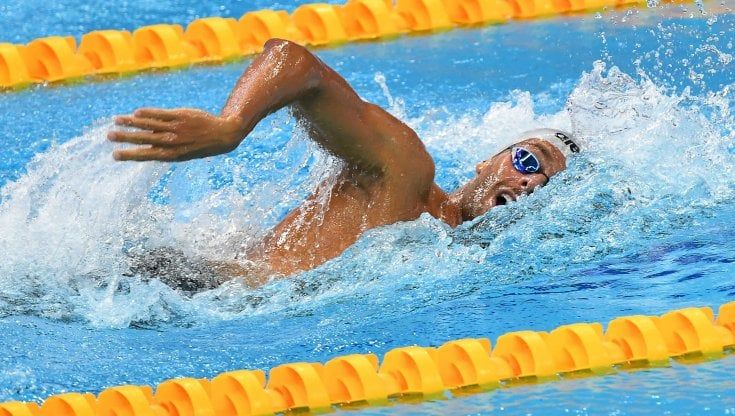 Nuoto, Europei: Italia d'argento con Paltrinieri, Miressi, Burdisso e Castiglione. Pellegrini in finale nei 200 sl
