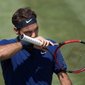 Tennis, Federer attacca la Sharapova: "Tolleranza zero"