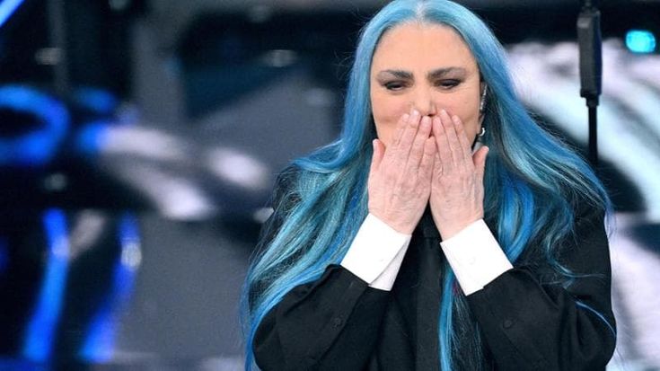 Loredana Bertè riceve il premio della critica Mia Martini: “Lo dedico a mia sorella”. Ecco tutti gli altri premi